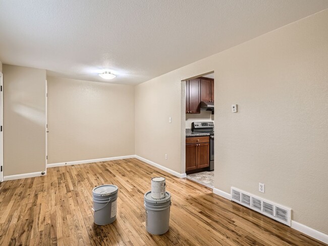 Building Photo - Cozy 3 Bed in the Highlands COMING SOON!!!!