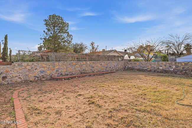 Building Photo - 12528 Martin Bauman Dr