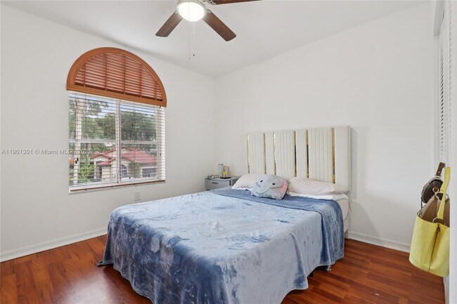 Building Photo - 14804 SW 155th Pl