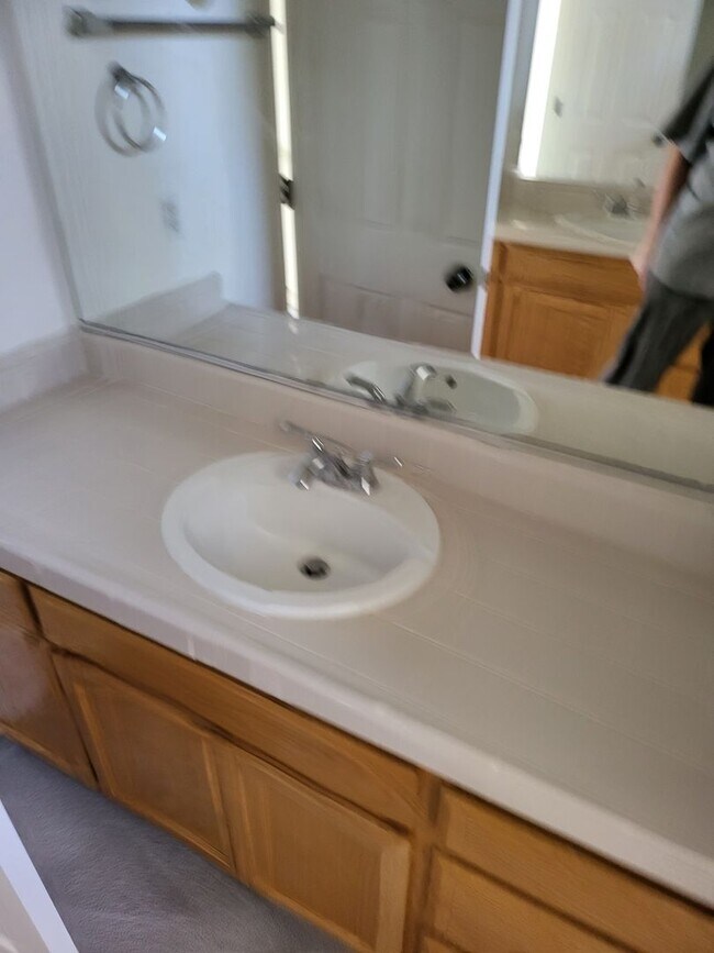 Building Photo - Three Bedroom and Three bathroom home and ...