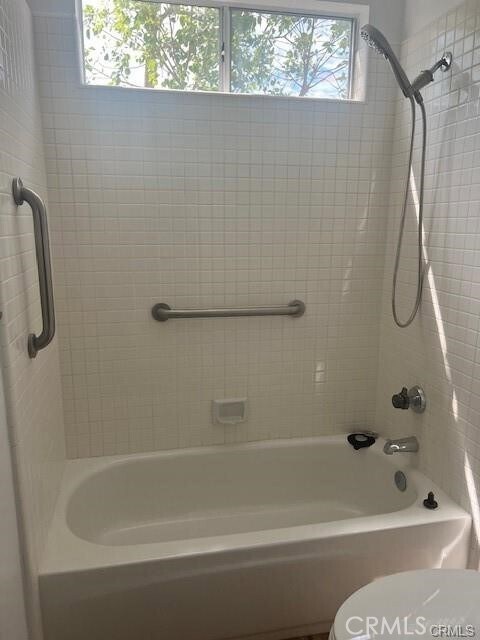 Building Photo - 2300 Maple Ave