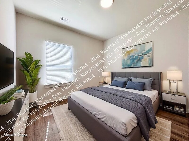 Building Photo - 3619 Hydes Ferry Rd