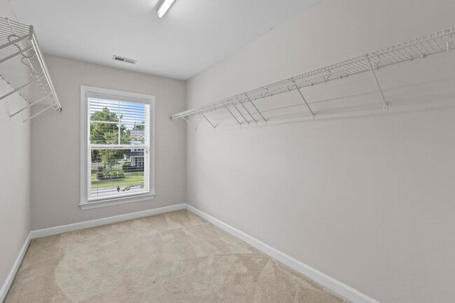 Building Photo - 4 Bedroom in Mimosa Bay with BOAT ACCESS!