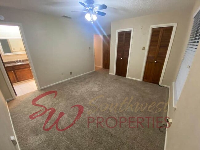 Building Photo - Spacious 3 Bedroom Brick Home in the Heart of Stephenville!