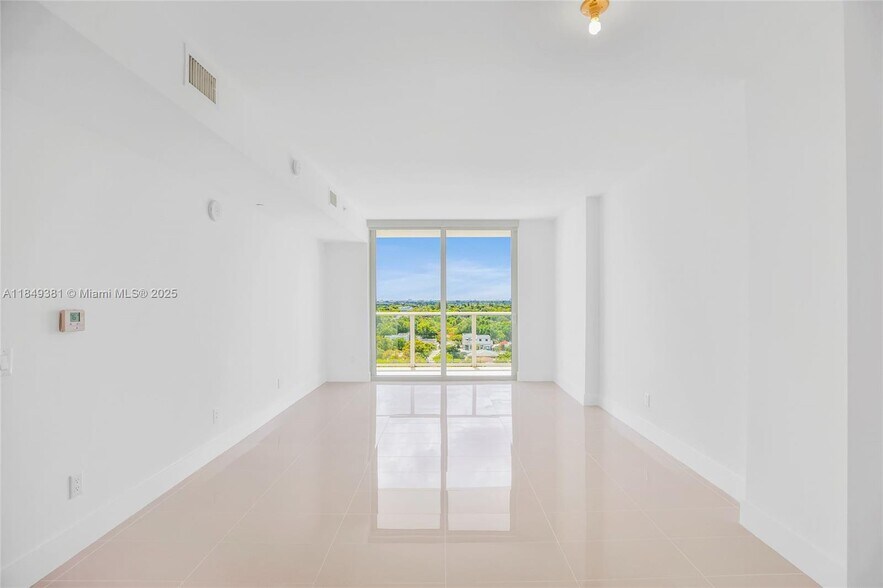 Building Photo - 4250 Biscayne Blvd