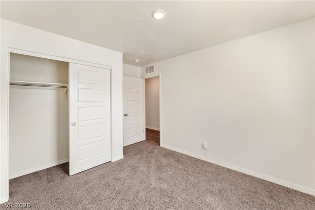 Building Photo - 518 El Gusto Ave