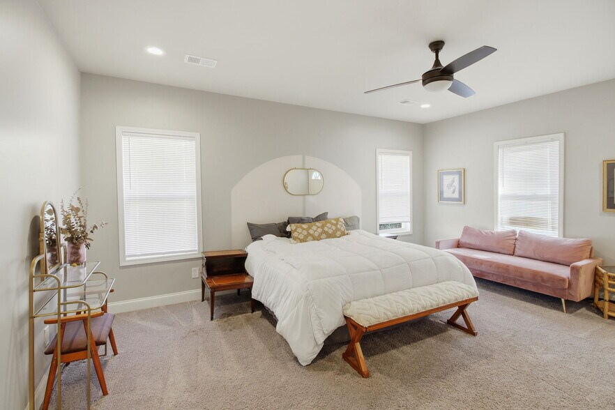 Building Photo - 1488 Beecher St SW