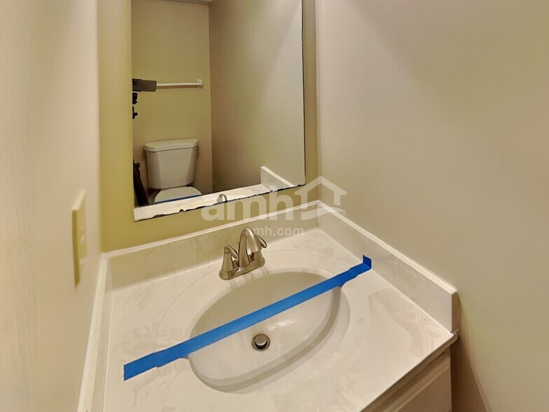 Building Photo - 6224 Wrothston Dr