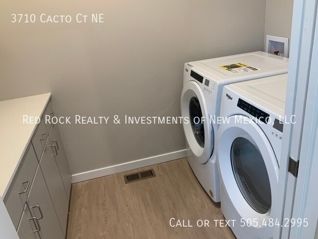 Building Photo - 3710 Cacto Ct