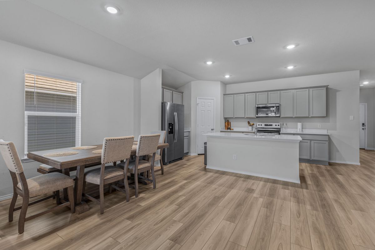 Building Photo - 4011 Baerlon Cv
