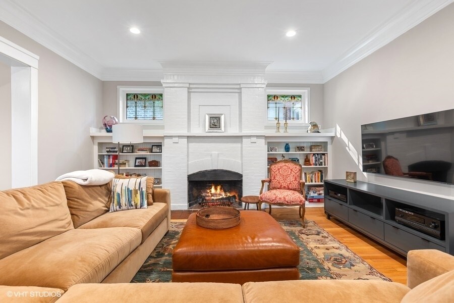 Building Photo - 935 Judson Ave