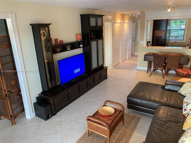 Building Photo - 5200 NW 31st Ave