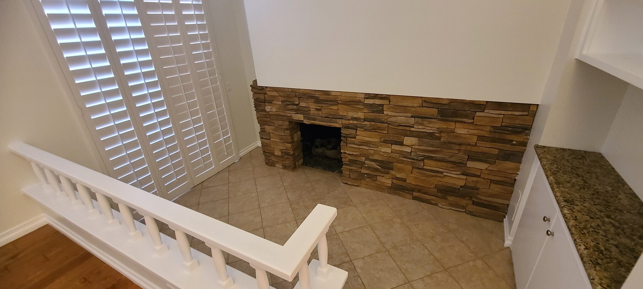 Building Photo - 861 Via Alameda