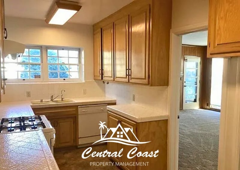 Building Photo - 0 E Hermosa St