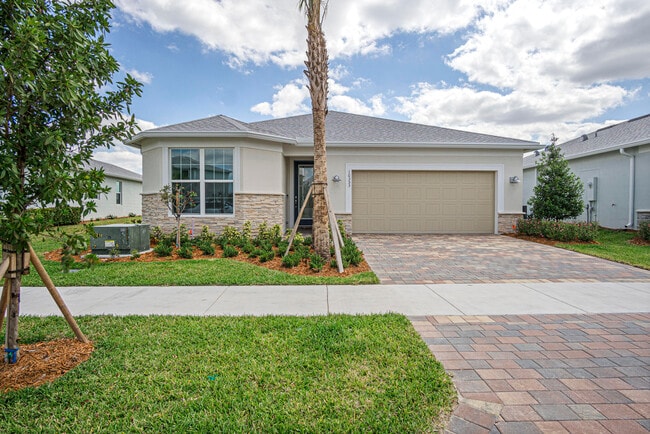 Primary Photo - 10353 SW Captiva Dr