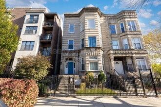 Building Photo - 4241 S Calumet Ave
