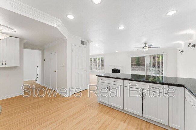 Building Photo - 2406 Talavera Dr