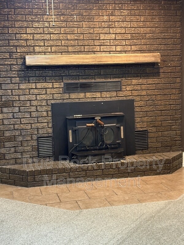Building Photo - 23185 CR 3520