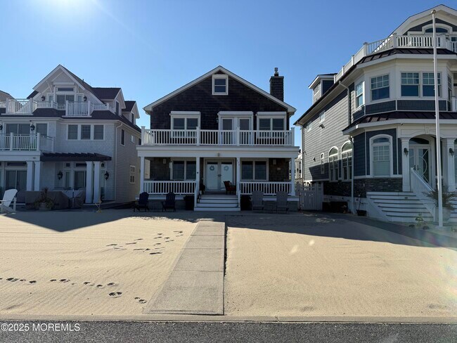Building Photo - 275 Beach Front
