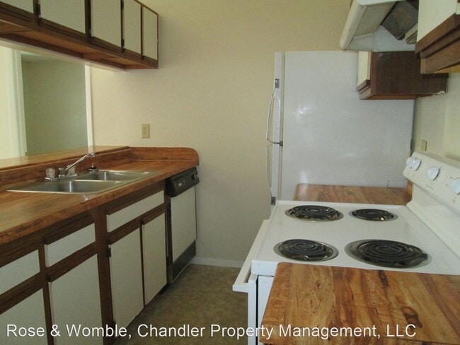 Building Photo - 2 br, 2 bath House - 5623 Summit Arch