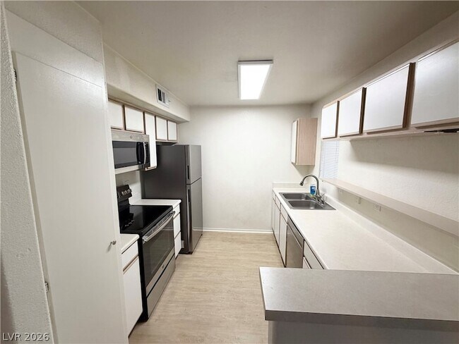 Building Photo - 2300 E Silverado Ranch Blvd