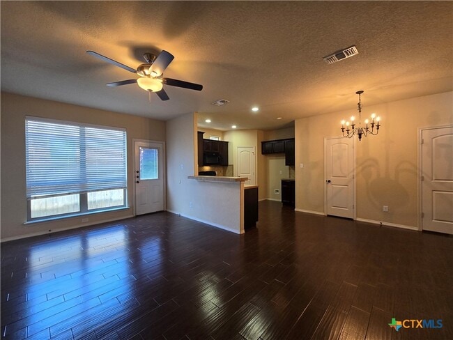 Building Photo - 294 Rosalie Dr