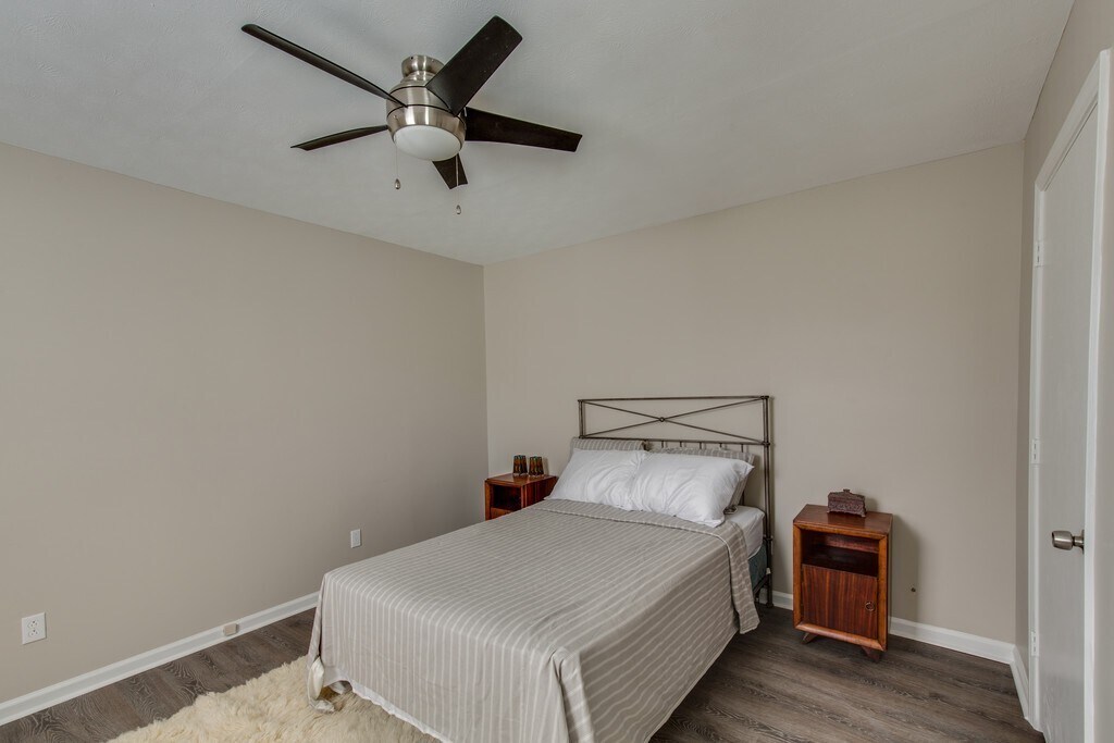 Building Photo - 1417 22nd Ave N