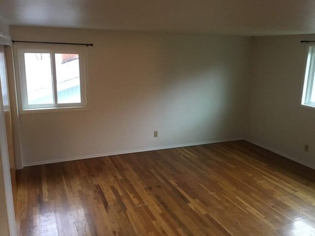 Building Photo - 4 Bedroom Home in Santa Clara