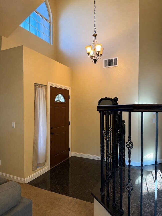 Building Photo - 742 Rambleton Dr