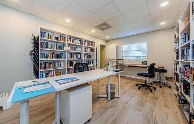 Building Photo - 2700 Bayshore Blvd