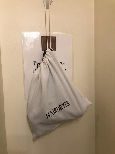 Building Photo - 109 Strathmore Rd