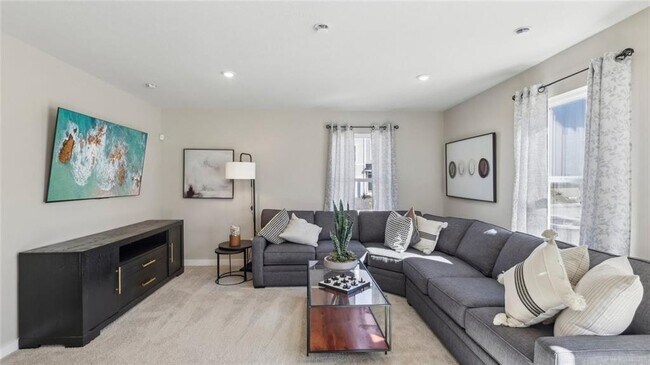 Building Photo - 764 Olivia St