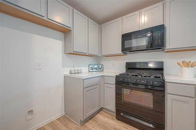 Building Photo - 26818 Wilderye Cv Ln