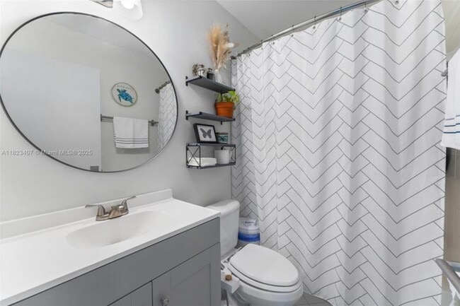 Building Photo - 2 bedroom in Pembroke Pines FL 33024