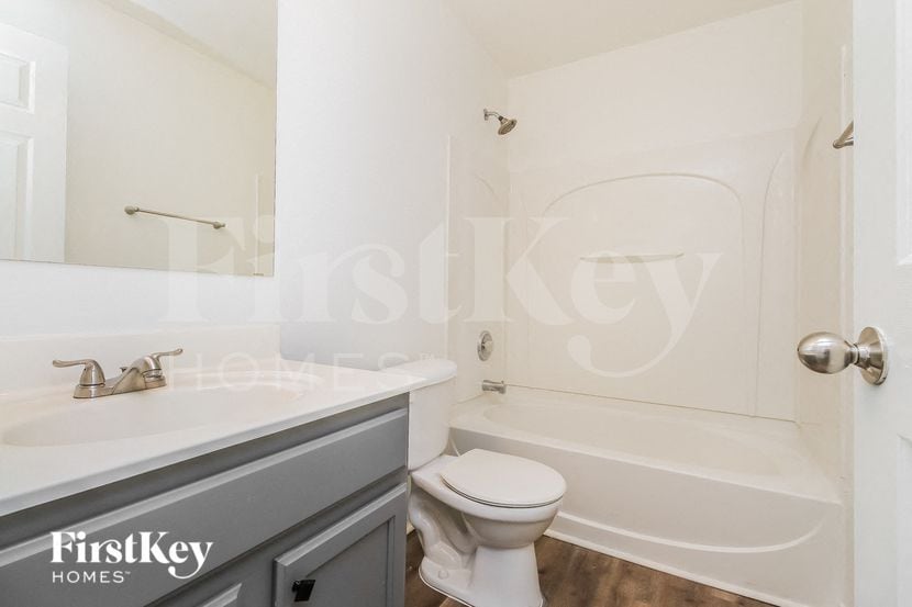 Building Photo - 1633 E Dust Devil Dr