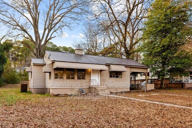 Building Photo - 620 Annie Laura Dr