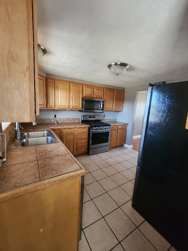 Building Photo - 730 S Chicago Ave