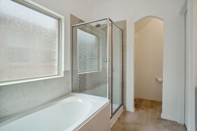 Building Photo - Incredible Home in Primrose Xing close to ...