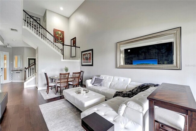Building Photo - 8436 Miramar Way
