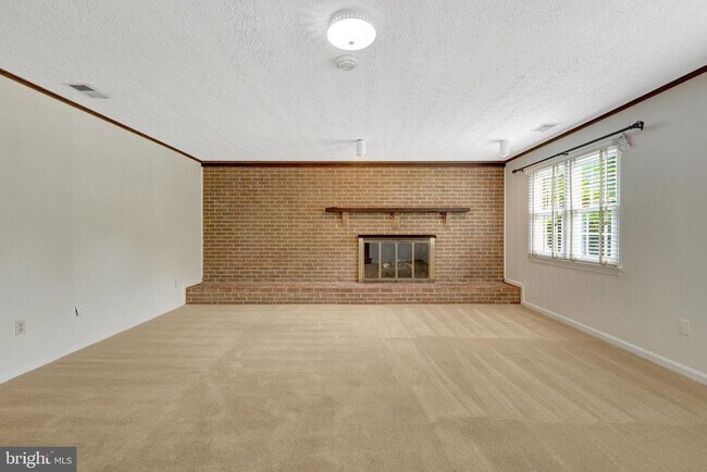 Building Photo - 615 Kearney Ct SW