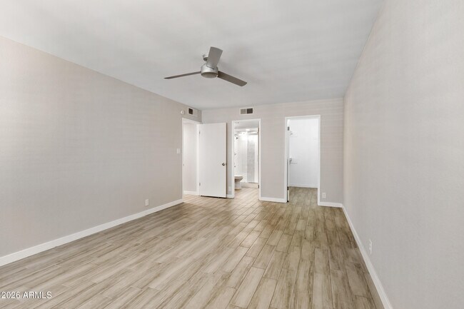 Building Photo - 7820 E Camelback Rd