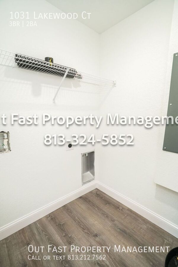 Building Photo - 1031 Lakewood Ct