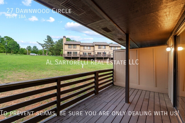 Building Photo - 27 Dawnwood Cir