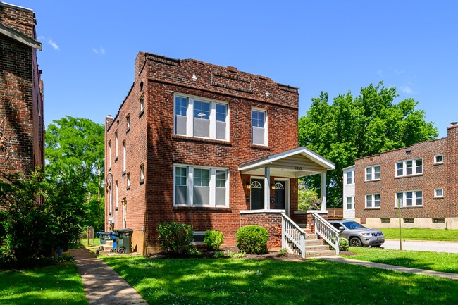 Primary Photo - 1335 Woodland Dr