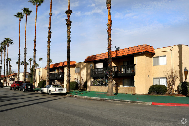 Building Photo - Hacienda Apartments