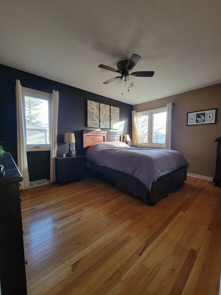 One of four bedrooms located on main level - 519 N Arch St