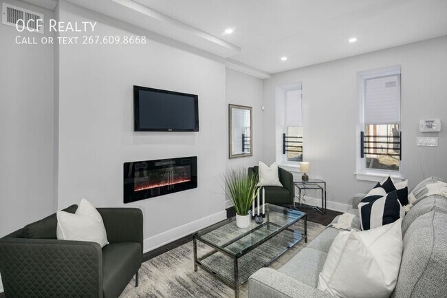 Building Photo - 2522 Nicholas St