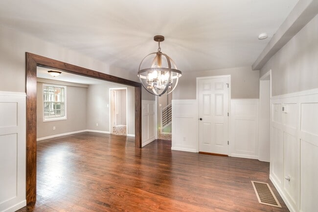 Building Photo - 4 Bedroom home in historic downtown Carlisle, PA!