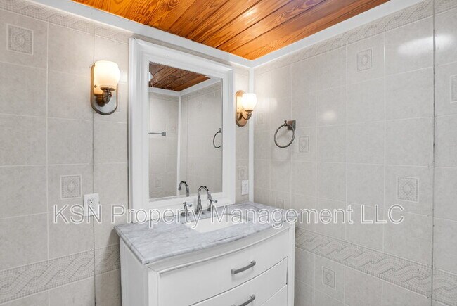 Building Photo - 130 Salt Creek Rd