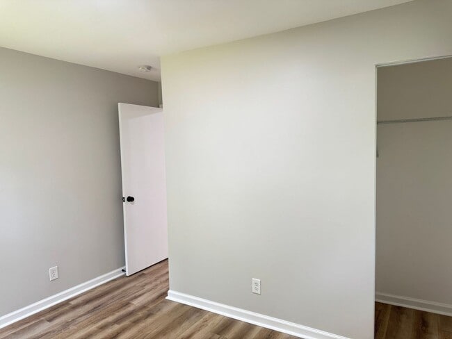 Building Photo - Great Home Conveniently Located! 3 Bed 1 B...